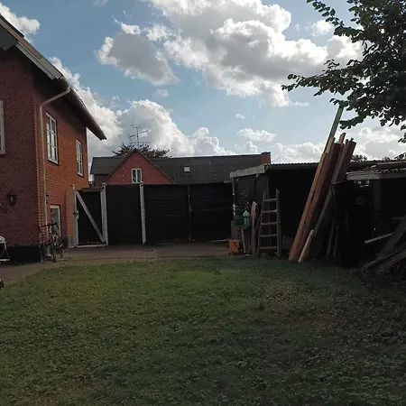 In Bb - North Nord 招待所 *